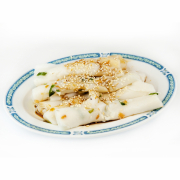 304. Steamed Rice Rolls with Beef & Greens  翡翠滑牛肉腸粉