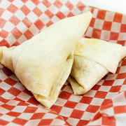 Vegetable Samosa (2 pcs)