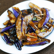 18. Eggplant with Brown Sauce 红烧茄子