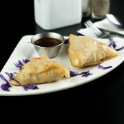 Vegetable Samosa (2 pcs)