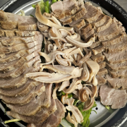 15. Soo Yook Bossam 수육 보쌈