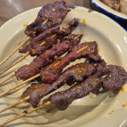 Beef Skewers (6 pcs) 牛肉串 (6串)
