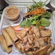 Grilled Chicken Vietnamese Salad Box