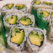 Avocado & Cucumber Roll (6 pcs)