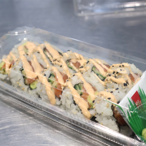 Spicy Salmon Roll (10 pcs)