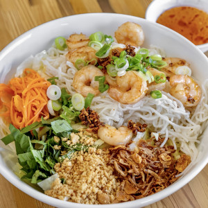 3s. Vermicelli with Shrimps / B&uacute;n T&ocirc;m X&agrave;o