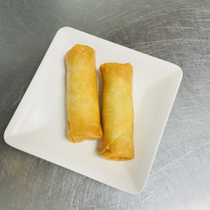 1. Vegetable Spring Rolls (2 pcs)  春卷