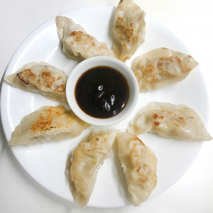 Pan Fried Pork Dumplings (8 pieces)