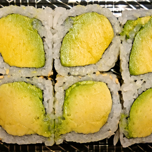 MM19. Avocado Roll (6 pcs)