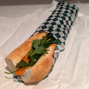 21. Spicy Satay Pork B&aacute;nh M&igrave;