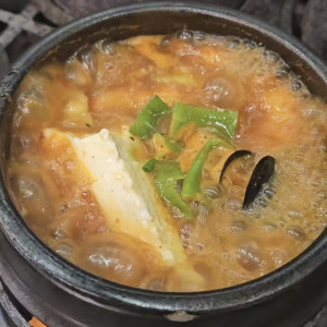 TS3. Beef Soft Tofu Soup 소고기 순두부