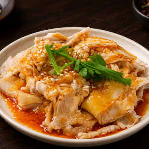 J02. Pork Belly with Garlic Sauce 蒜泥白肉