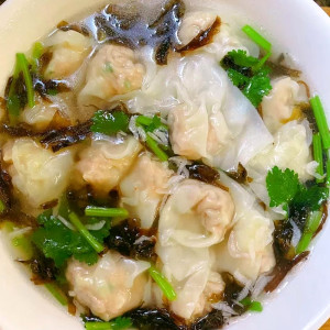 1. Wonton Soup 云吞汤