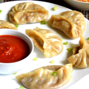 Non-Vegetarian Momos (8 pcs)