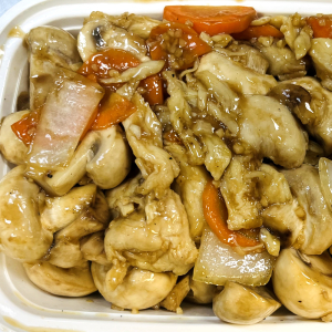 Moo Goo Gai Pan 蘑菇鸡片