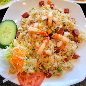F1 Yang-Zhou Fried Rice (Cơm Chi&ecirc;n Dương Ch&acirc;u)
