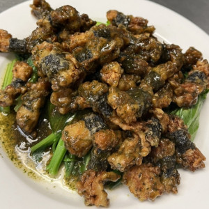 E43. Enoki Mushroom Balls 見龍在田