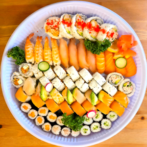 Party Tray B (53 pcs)