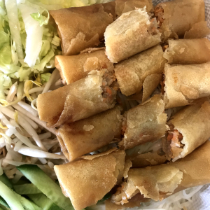 30. Deep Fried Spring Rolls Vermicelli Bowl (5 pcs)