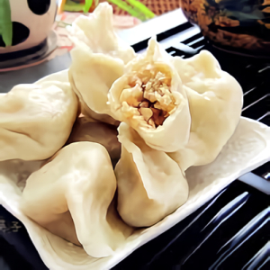 49. Porc et choux (15 mcx) / Pork and Cabbage (15 pcs)