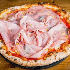 Mortadella Pizza