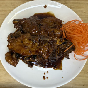 T18. Pork Loin in Honey & Pepper Sauce 蜜椒肉排