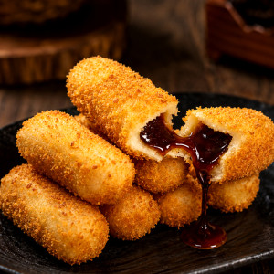 J12. Crispy Brown Sugar Sticky Rice Cake (5 pcs) 脆皮红糖糍粑 (5个）