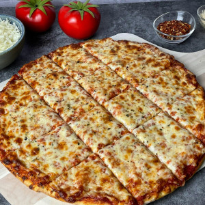 Italian Sausage, Mushroom & Green Peppers Pizza