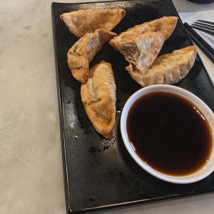 Pot Stickers / Ha Cao Chien