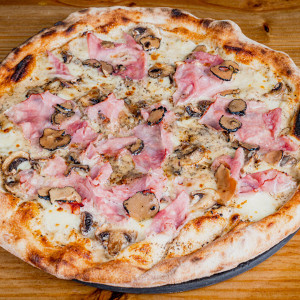 Pazza Pizza