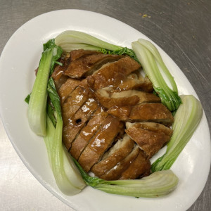 E57. Crispy Seitan with Plum Sauce 梅子麵筋