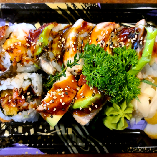 SL3. AYA 260 Special Maki (8 pcs)