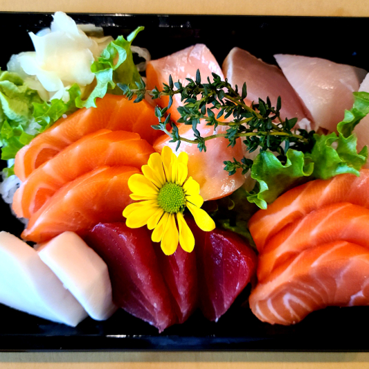DS1. Sashimi Petite