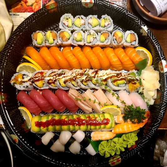 SM2. Sushi & Maki Platter B (53 pcs+2 Miso)