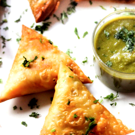 Chicken Samosa (2 pcs)