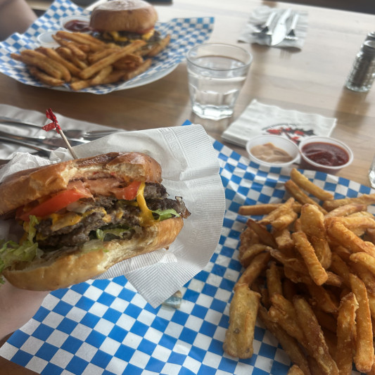 Luffy&rsquo;s Smash Burger
