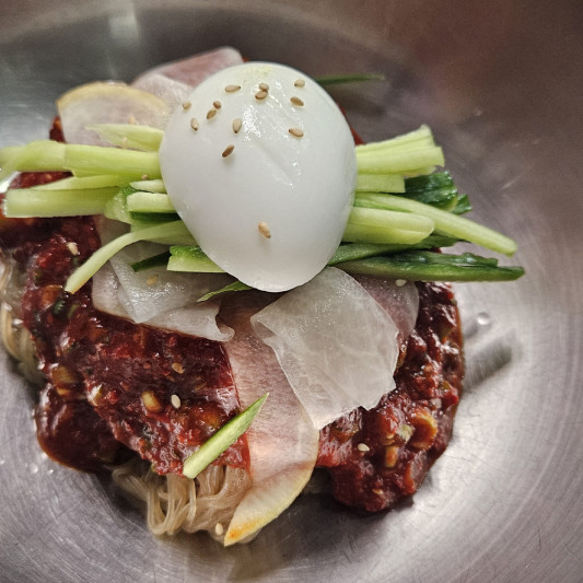 N1. BiBim Neung Myun 비빔 냉면