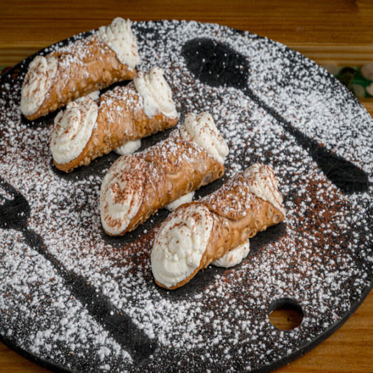 Canolli (4 pcs)