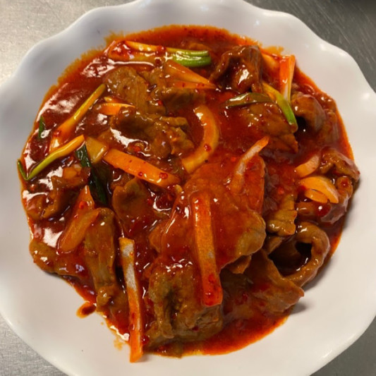 B4. Szechuan Beef