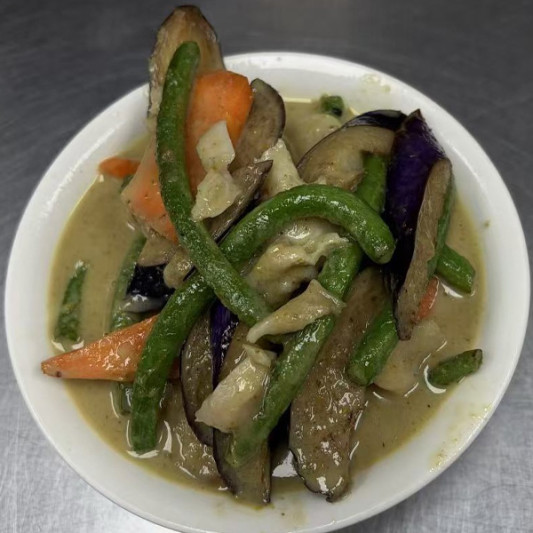 T1. Thai Curry Chicken