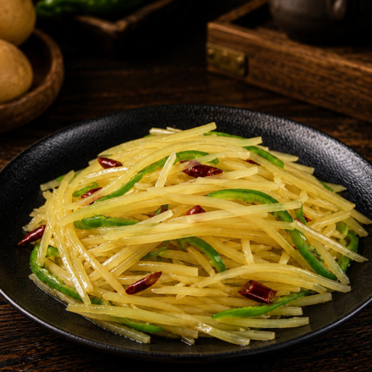 C07. Shredded Potatoes with Green Peppers 尖椒土豆丝
