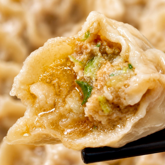 K01. Pork & Napa Cabbage Dumplings (12 pcs) 猪肉白菜饺 (12个）