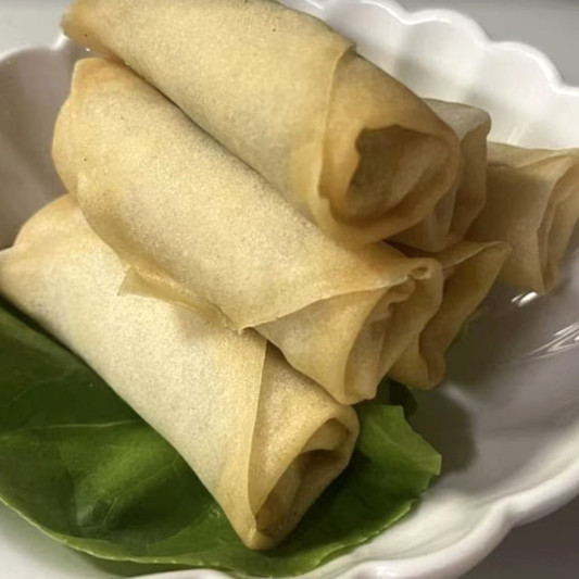 8. Vegetable Spring Rolls (6 pcs) 蔬菜春卷