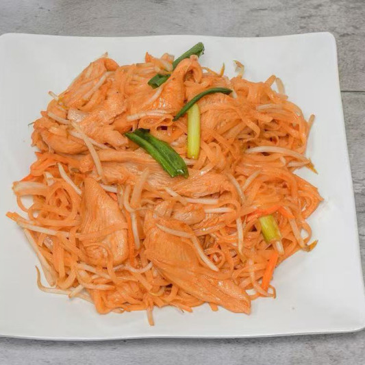 T5. Chicken Pad Thai