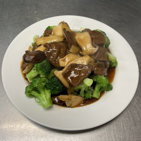 E72. Stir King's Mushrooms with Broccoli 皇子菇素肉片