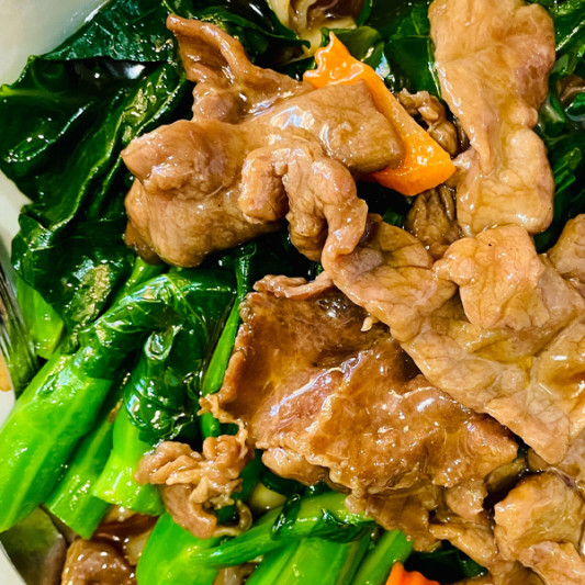 96A. Beef & Vegetable Ho Fun in Oyster Sauce 菜远牛河