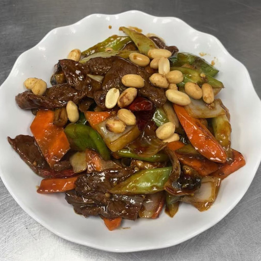 B6. Kung Pao Beef