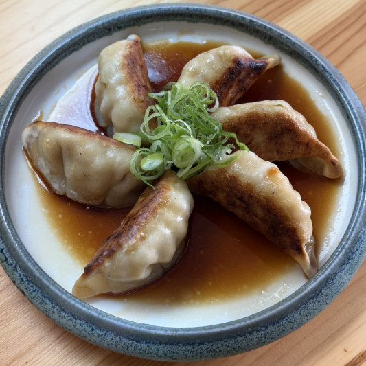Pan-Fried Gyoza (6 pcs)