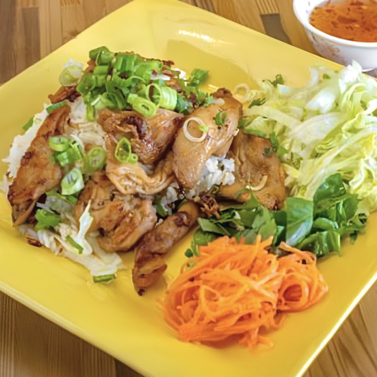 4p. Steam Rice with Grilled Pork / Cơm Thịt Heo Nướng