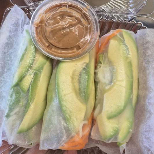 Avocado Salad Rolls (3 pcs)